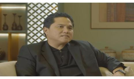 Menteri Koordinator Bidang Kemaritiman dan Investasi Ad Interim Erick Thohir membantah tudingan pemerintah terlalu fokus pada investasi asing asal China. 