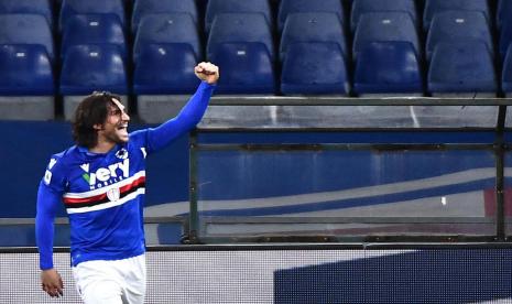 Ernesto Torregrossa mengukir debut sempurna bersama Sampdoria saat mencetak gol kemenangan lawan Udinese di Stadion Luigi Ferraris, Genoa, Ahad (17/1).