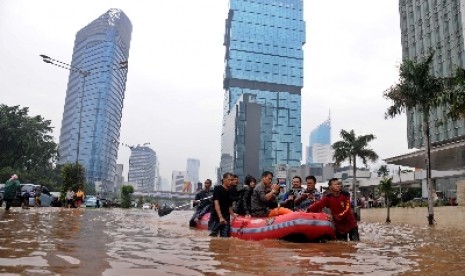 evakuasi banjir/ilustrasi