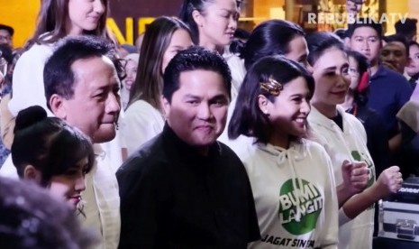 Executive Produser Bumilangit, Erick Thohir bersama para pendukung Bumilangit