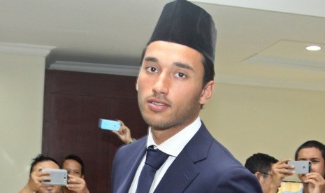 Ezra Walian saat pengucapan sumpah sebagai WNI di Kantor Wilayah Kementerian Hukum dan HAM DKI Jakarta, Kamis (18/5). 