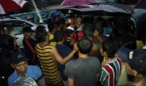 F3C memberikan bantuan pada korban banjir.