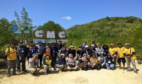   Fakultas Perikanan dan Ilmu Kelautan Universitas Brawijaya (FPIK UB) bersama Faculty of Fisheries Sciences Hokkaido University (FSHU) mengadakan kegiatan pembelajaran berupa Summer Course 2023. 