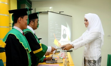 Fakultas Ushuluddin dan Filsafat (FUF) UIN Ar Raniry, Banda Aceh, menggelar yudisium, Kamis (15/2).