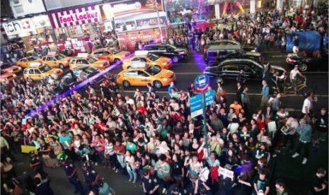 Fans BAP bikin sesak New York Time Square