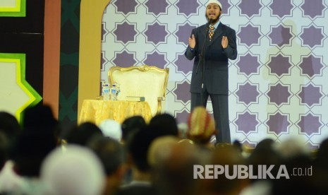 Fariq Zakir Naik, putra cendekiawan Muslim Dr Zakir Naik tampil dihadapan ribuan jamaah pada acara Dr Zakir Naik Indonesia Visit 2017 bertajuk 