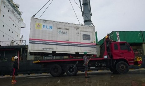 Fasilitas embangkit listrik tenaga diesel (PLTD) milik PT PLN (Persero) di daerah Melak, Kutai Barat.