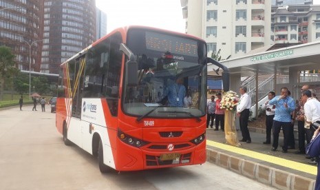 Fasilitas Park and Ride diharapkan mendorong masyarakat lebih banyak lagi menggunakan transportasi massal 