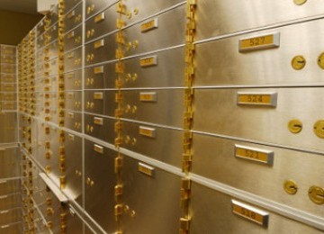 Fasilitas safety deposit boxes sebuah bank(Ilustrasi)