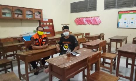 Fasilitator Rumah Zakat di Kelurahan Margadana mendapatkan kunjungan dari staf LPMK Kelurahan Margadana, Kamis (05/11). Kunjungan itu dilaksanakan dalam rangka menyampaikan apresiasi Kelurahan Margadana terhadap program Jumat Berbagi Rumah Zakat.