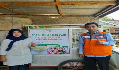 Fasilitator Rumah Zakat mengadakan pendampingan Usaha kepada lima anggota UKM Project Bantuan Wirausaha Bairul Maal PT KIEC di lima kelurahan wilayah Kota Cilegon.