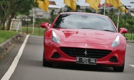 Ferrari California T