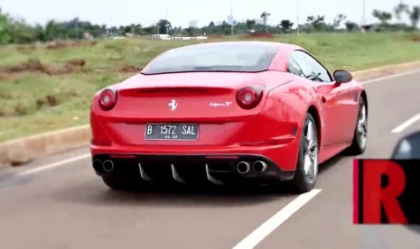 Ferrari California T