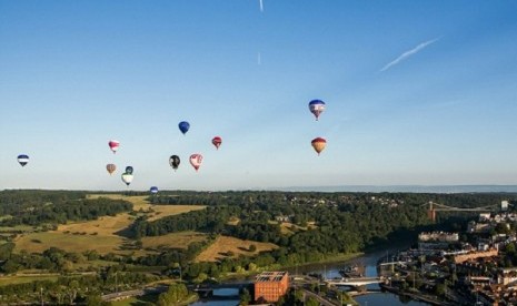 Festival Balon Udara di Bristol Inggris