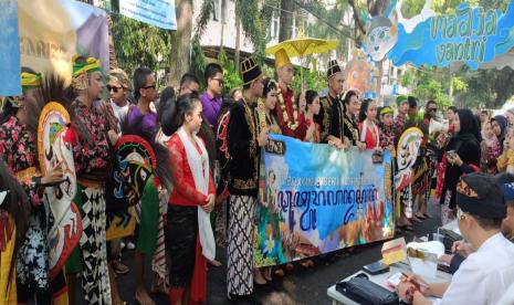 Festival Budaya Madjavantri 2024 di Lapang Bali, Jalan Bali No. 8 Kota Bandung, Sabtu (2/11/2024). 