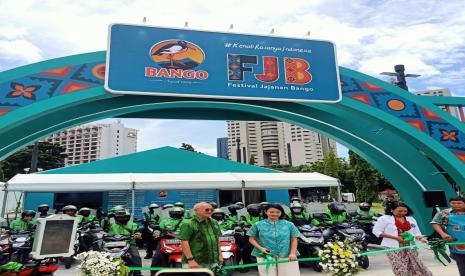 Festival jajan bango 2022 resmi dibuka. Ada 90 Penjaja yang hadir di Parkir Timur Senayan.