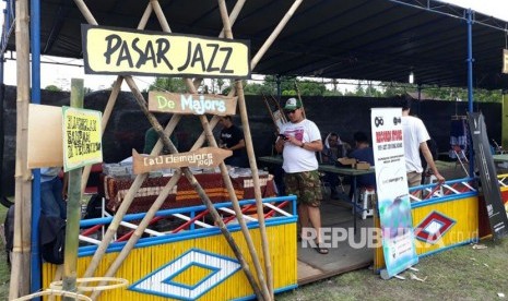 Festival musik Ngayogjazz 2017 digelar di Dusun Kledokan, Desa Selomartani, Kecamatan Kalasan, Kabupaten Sleman, DI Yogyakarta. 