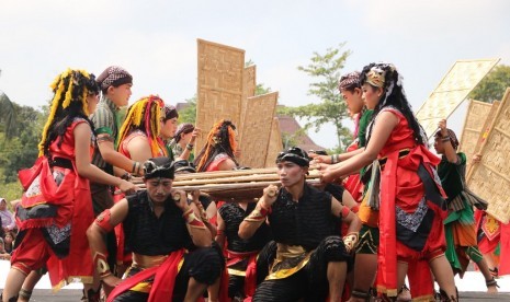 Festival Upacara Adat 2018 di Alun-Alun Wates, Kabupaten Kulonprogo, DIY.