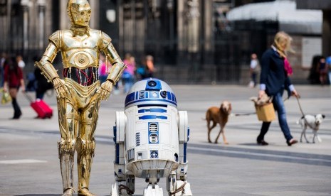 Figur robot C-3P0 dan R2-D2 dari film Star Wars. Disney+ Hotstar akan menayangkan kumpulan film pendek anime Star Wars. 