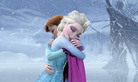 Salah satu adegan dlam film Frozen. Pengisi suara Anna minta maaf kepada para orang tua karena terus-menerus menonton film Frozen. (iustrasi)