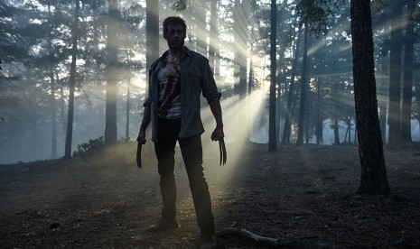 Aktor Hugh Jackman dalam film Logan. Karakter Wolverine yang diperankan Jackman meninggal di film Logan. Kini, Wolverine akan tampil di Deadpool 3.