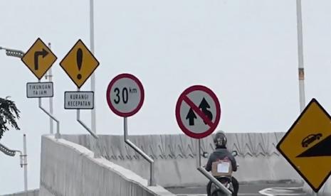 Fly Over Lenteng Agung dan Tanjung Barat, Jakarta Selatan