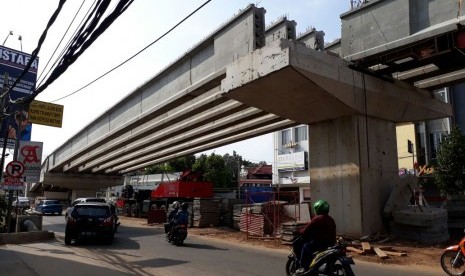 Flyover di Lampung yang retak, Rabu (1/11).