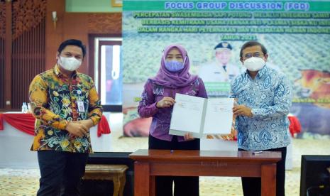 Focus Group Discussion (FGD) Percepatan Swasembada Sapi Potong di gedung Idham Chalid, Komplek Perkantoran Pemprov Kalsel, Banjarbaru, Kamis (9/9).  Provinsi Kalimantan Selatan jadi fokus utama pengembangan program Integrasi Sawit-Sapi secara nasional.