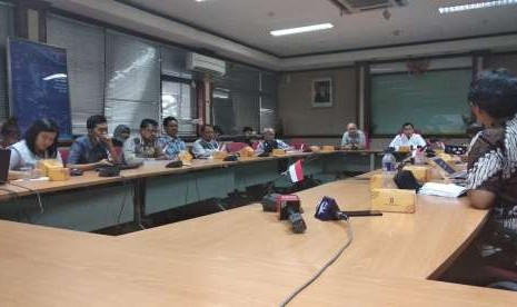 Focus group discussion (FGD) yang digelar di kantor Dinas Perhubungan dan Transportasi (Dishubtrans) dihadiri berbagai pihak, dari Kepolisian, Dishubtrans, Koalisi Pejalan Kaki, Masyarakat Transportasi dan pihak terkait. Beberapa peserta FGD ini menginginkan agar sistem ganjil genap dipermanenkan. FGD juga memaparkan berbagai sisi positif dari sistem ganjil genap yang diterapkan selama gelaran Asian Games 2018, Jakarta, Jumat (31/8).