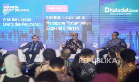 Focus Group Discussion (FGD) yang dihadiri PT PLN (Persero) dan Direktorat Jenderal Energi Baru, Terbarukan dan Konservasi Energi (EBTKE), Kementerian Energi dan Sumber Daya Mineral (ESDM). 