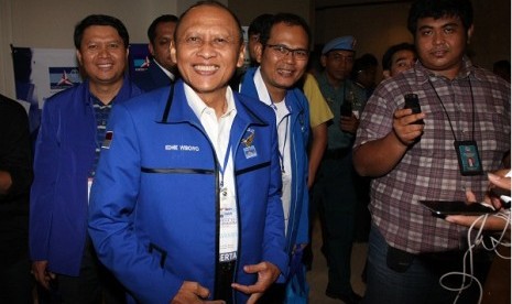 Former Army Chief of Staff, Gen (Ret) Pramono Edhie Wibowo joins Democratic Party on Sunday. 