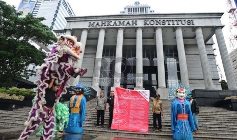  Aksi di depan Kantor Mahkamah Konstitusi, Jakarta/ilustrasi  (Republika/Tahta Aidilla)