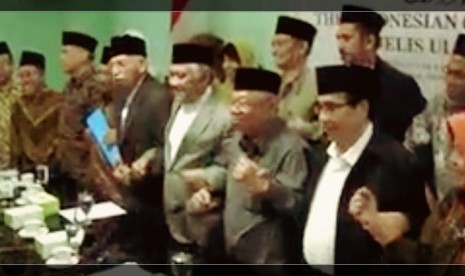 Forum Ukhuwah Islamiyah (FUI) dan Majelis Ulama Indonesia (MUI)