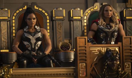 Foto adegan film Thor: Love and Thunder. Aktris Tessa Thompson menjadi King Valkyrie di Thor: Love and Thunder.