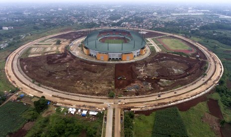 Foto aerial kompleks Stadion Pakansari, Cibinong, Kabupaten Bogor, Jabar, Rabu (31/8). 