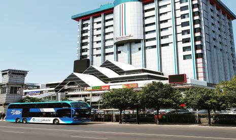 (Foto: Gedung Sarinah sebelum direnovasi)