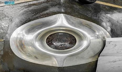  Keutamaan Hajar Aswad. Foto : Hajar Aswad