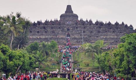 Menag Siap Dorong Borobudur Jadi Rumah Ibadah Budha Dunia | Republika Online