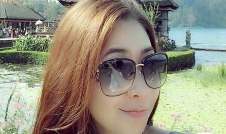 foto profil facebook milik Khairunisa