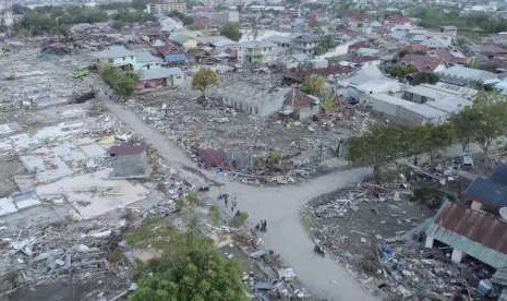 Foto udara kota Palu pascagempa dan tsunami.