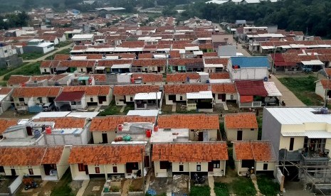 Foto udara perumahan bersubsidi di Bogor, Jawa Barat, Sabtu (19/1/2019).