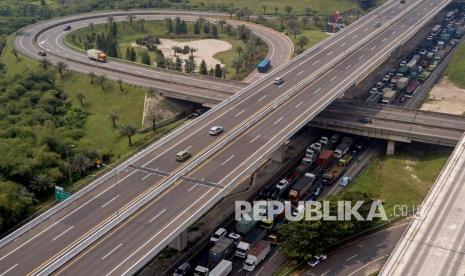 Tol Jakarta-Cikampek.