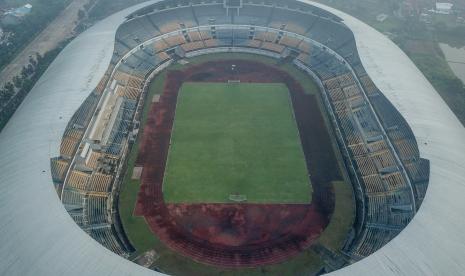 Foto udara Stadion Gelora Bandung Lautan Api (GBLA) di Gedebage, Bandung, Jawa Barat, Rabu (18/5/2022).