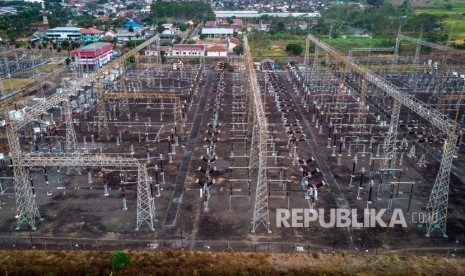 Foto udara suasana kompleks PT PLN (Persero) Pusat Pengatur Beban (P2B) Area Pengatur Beban (APB) Jateng-DIY di Ungaran, Kabupaten Semarang, Jawa Tengah, Senin (5/8/2019). 