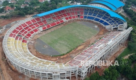 Foto udara suasana kompleks Stadion Jatidiri yang dibangun di Karangrejo, Semarang, Jawa Tengah, Jumat (11/1/2019). 