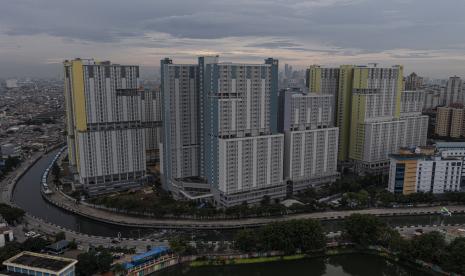 Foto udara suasana Rumah Sakit Darurat COVID-19 (RSDC) Wisma Atlet di Kemayoran, Jakarta.