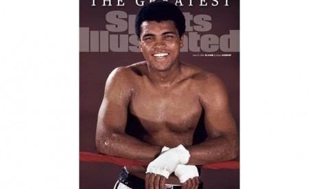 Foto yang diberikan Sports Illustrated pada Sabtu (4/6), menunjukkan kover terbaru mengenang petinju sepanjang masa Muhammad Ali. Foto tersebut diambil pada 9 Oktober 1970 saat Ali berlatih di Miami Beach.