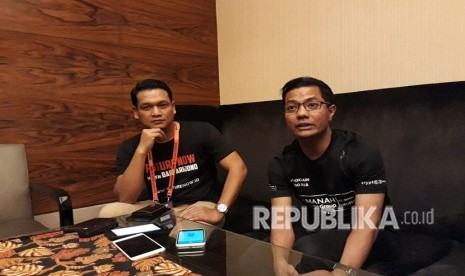 Founder & CEO Digital Enterprise Indonesia (DEI) Bari Arijono dan CEO Amanah Capital Group Abas A. Jalil dalam acara Blockchain Indo 2018 di Grand Ballroom Kempinski Jakarta.