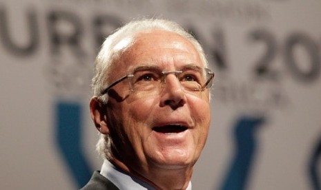 Legenda hidup Bayern Muenchen, Franz Beckenbauer, 