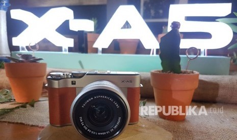 Fujifilm X-A5, Kamera Mirrorless Terkecil dan Teringan. 